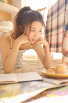 被几个人摁住玩弄隐私作文